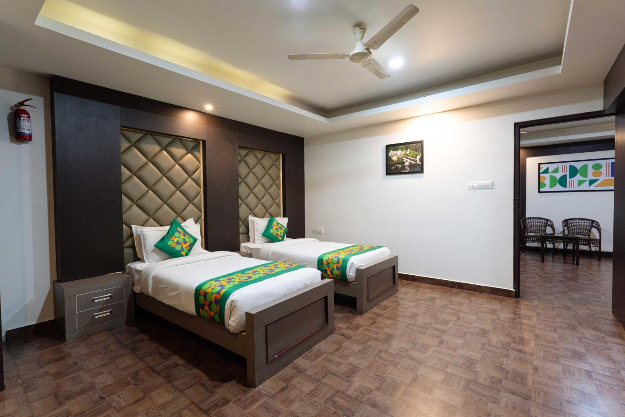 Treebo Kings Orchid Hotel Bangalore Exterior foto